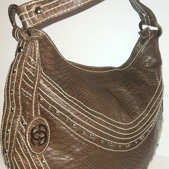 L@@K! Beautiful NWOT red by Marc Ecko Large Studded Round slouch hobo - Picture 5 of 16